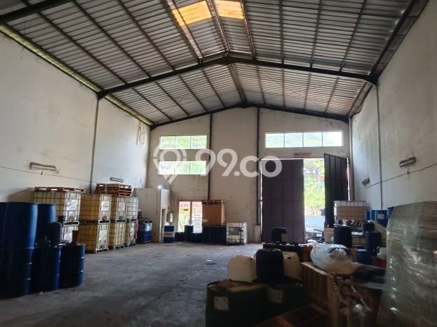 Gudang Kawasan Bizhub BSD luas parkiran dan dekat Gerbang Gudang Kawasan Bizhub BSD luas parkiran dan dekat Gerbang