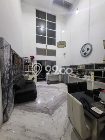 Ready to Use! Premium House LT 180m2 Desain Modern di Ancol Ready to Use! Premium House LT 180m2 Desain Modern di Ancol