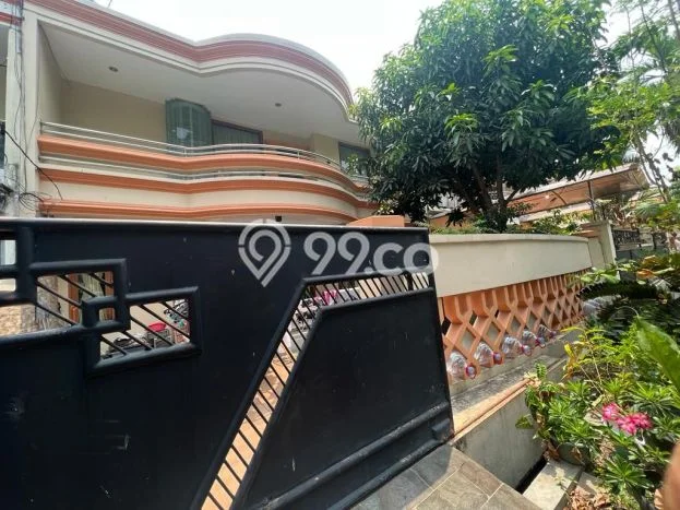 Rumah Elit Modern Tanpa Renovasi di Sunter Jakarta Utara Rumah Elit Modern Tanpa Renovasi di Sunter Jakarta Utara