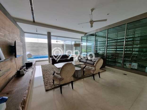 Hot Offer Hunian Mewah Ideal dan Luas di Kebayoran Baru, Jakarta Selatan Hot Offer Hunian Mewah Ideal dan Luas di Kebayoran Baru, Jakarta Selatan