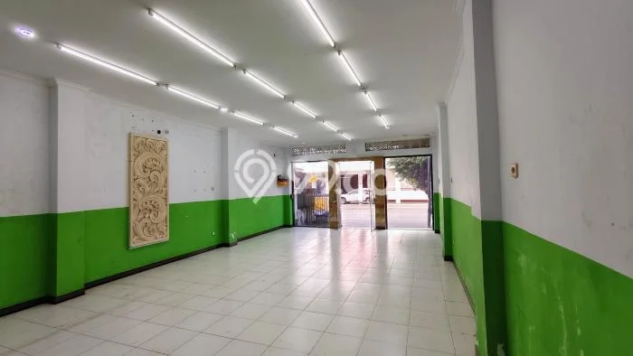 AREA POTENSIAL! Ruko Kawasan Sesetan, Luas 115m², Kawasan Berkembang AREA POTENSIAL! Ruko Kawasan Sesetan, Luas 115m², Kawasan Berkembang