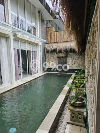 Siap Vila di Kerobokan, Ukuran 101m², Lingkungan Asri Siap Vila di Kerobokan, Ukuran 101m², Lingkungan Asri