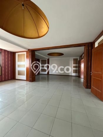 Disewakan Ruko Strategis Kawasan Denpasar Selatan, Luas 600m², Jalan Utama Disewakan Ruko Strategis Kawasan Denpasar Selatan, Luas 600m², Jalan Utama