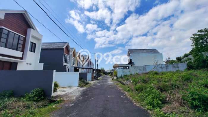 Jual Tanah Kawasan Komersial Kawasan , Luas 132m2m², Potensi Bagus Jual Tanah Kawasan Komersial Kawasan , Luas 132m2m², Potensi Bagus
