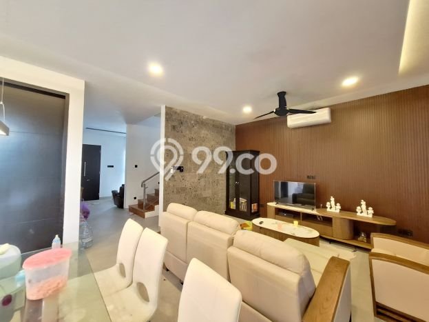 Vila Strategis Kawasan , Area 200m2m², Posisi Premium dengan jalan bagus Vila Strategis Kawasan , Area 200m2m², Posisi Premium dengan jalan bagus