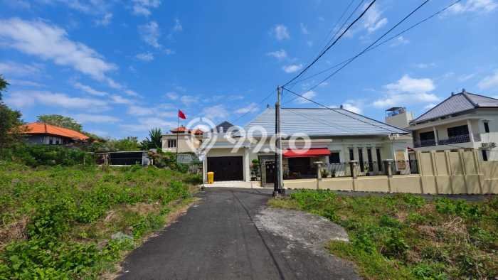 Jual Tanah Kawasan Komersial Kawasan , Luas 132m2m², Potensi Bagus Jual Tanah Kawasan Komersial Kawasan , Luas 132m2m², Potensi Bagus