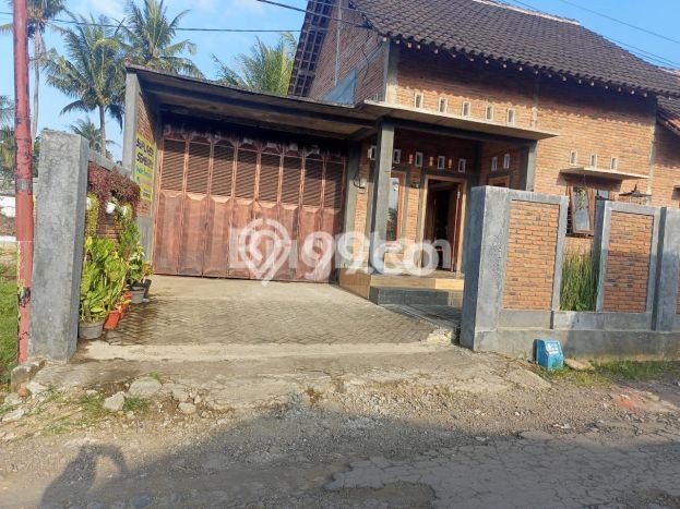 Rumah Modern Cantik 3 KT Siap Huni di Karangploso Rumah Modern Cantik 3 KT Siap Huni di Karangploso