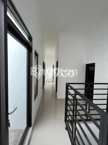 Rumah Minimalis 7 Kamar LT 75m2 di Merjosari Rumah Minimalis 7 Kamar LT 75m2 di Merjosari