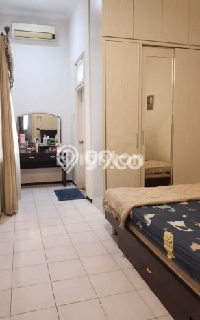 Rumah Modern 4 Kamar LT 213m2 di Karang Besuki Rumah Modern 4 Kamar LT 213m2 di Karang Besuki