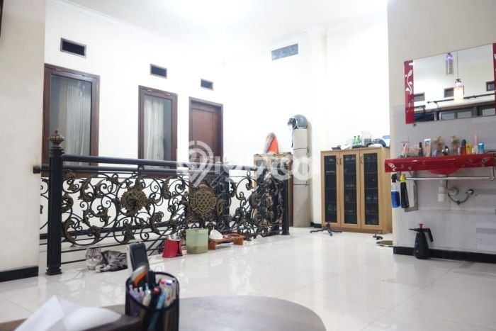 For Sale Rumah Elit Exclusive di Blimbing, Malang For Sale Rumah Elit Exclusive di Blimbing, Malang