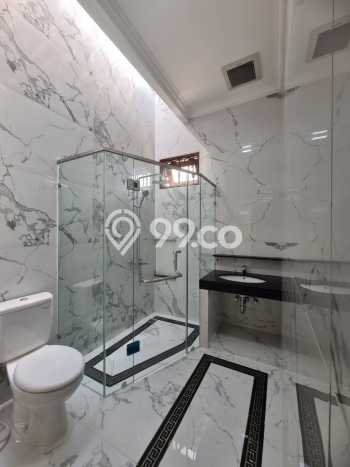 Rumah Sewa Jakarta Selatan LT 327m2 LB 400m2 Area Pondok Indah Rumah Sewa Jakarta Selatan LT 327m2 LB 400m2 Area Pondok Indah