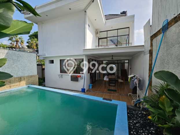 For Sale! Vila Kawasan , Luas 205m2m², Lokasi Strategis For Sale! Vila Kawasan , Luas 205m2m², Lokasi Strategis