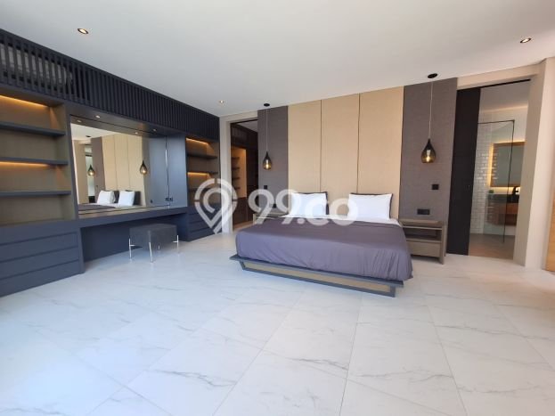 KESEMPATAN EMAS! Vila Kawasan , Ukuran 615m2m², Lokasi Elite dengan privasi terjamin KESEMPATAN EMAS! Vila Kawasan , Ukuran 615m2m², Lokasi Elite dengan privasi terjamin