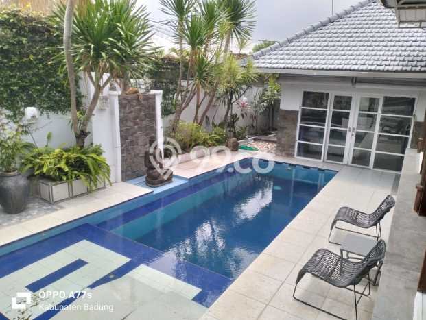 Bisnis Potensial! Vila di , Dimensi 475m2m², Posisi Strategis Bisnis Potensial! Vila di , Dimensi 475m2m², Posisi Strategis