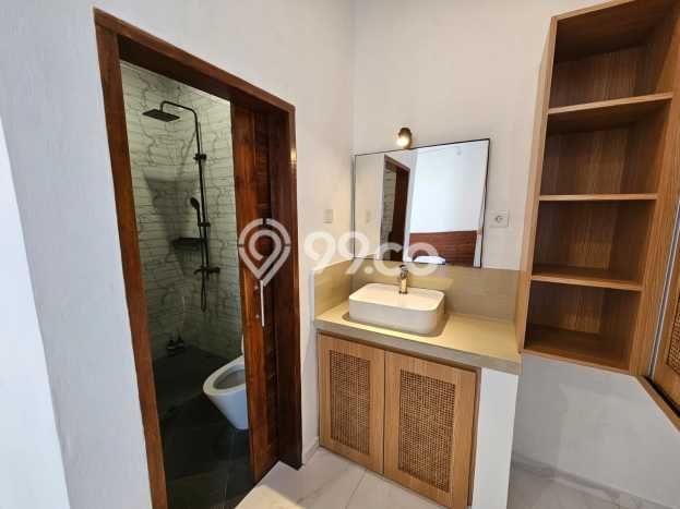 For Sale! Vila Kawasan , Luas 205m2m², Lokasi Strategis For Sale! Vila Kawasan , Luas 205m2m², Lokasi Strategis