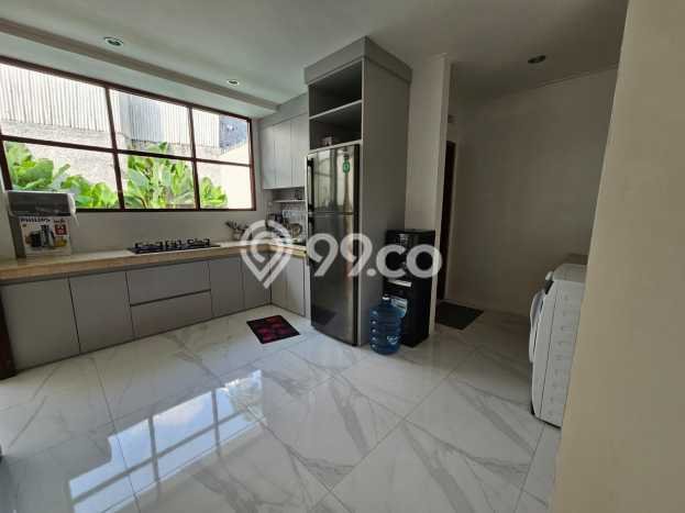 For Sale! Vila Kawasan , Luas 205m2m², Lokasi Strategis For Sale! Vila Kawasan , Luas 205m2m², Lokasi Strategis
