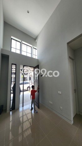 Lokasi terbaik! Rumah siap pakai dikontrakkan di Tembalang LB 50m2 Lokasi terbaik! Rumah siap pakai dikontrakkan di Tembalang LB 50m2
