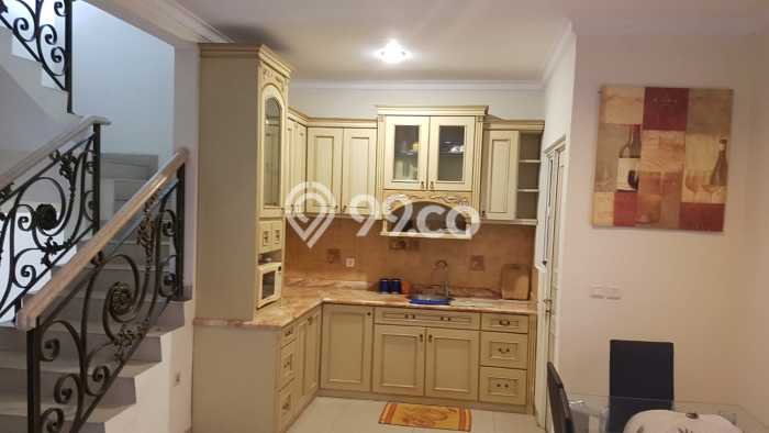 HUNIAN EKSKLUSIF! Rumah di , 3 KT, Design Minimalis, LT 160m2m² Bangunan 228m2m² HUNIAN EKSKLUSIF! Rumah di , 3 KT, Design Minimalis, LT 160m2m² Bangunan 228m2m²