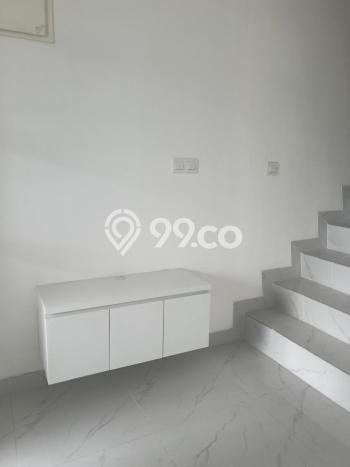 Disewakan Rumah Murah di Pantai Indah Kapuk 2 Jakarta Utara Punya 2 KT Disewakan Rumah Murah di Pantai Indah Kapuk 2 Jakarta Utara Punya 2 KT
