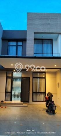Disewakan! Rumah 3 Kamar Tidur &
3 Kamar Mandi di Pantai Indah Kapuk 2, Jakarta Utara Disewakan! Rumah 3 Kamar Tidur &
3 Kamar Mandi di Pantai Indah Kapuk 2, Jakarta Utara