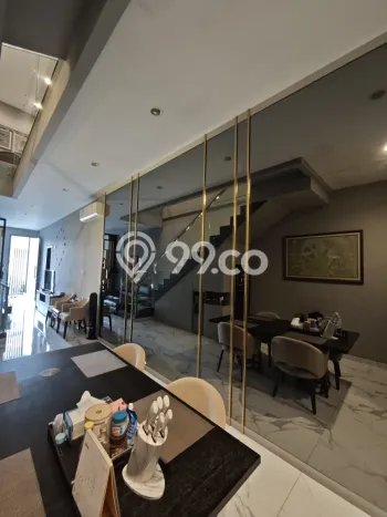 Jual Rumah Mewah Megah Dengan View Eksklusif di Pantai Indah Kapuk, Jakarta Utara Jual Rumah Mewah Megah Dengan View Eksklusif di Pantai Indah Kapuk, Jakarta Utara