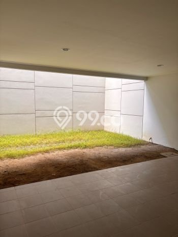 Ready to Use! Luxury House LT 240m2 Desain Elegan di Pantai Indah Kapuk Ready to Use! Luxury House LT 240m2 Desain Elegan di Pantai Indah Kapuk