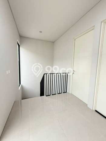 Rumah Strategis Minimalis Lb 90m2 di Gresik, Gresik Rumah Strategis Minimalis Lb 90m2 di Gresik, Gresik