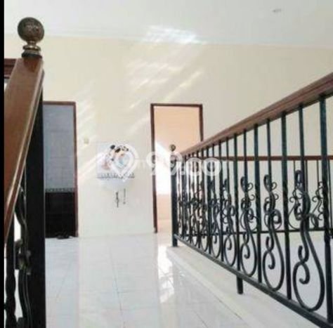 For Sale Rumah Mewah Exclusive di Rungkut, Surabaya For Sale Rumah Mewah Exclusive di Rungkut, Surabaya