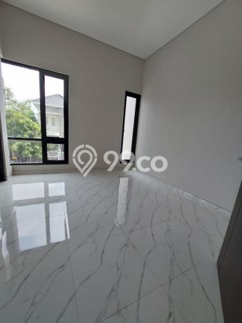 Jual Rumah Eksklusif 3 KT di Kutisari, Surabaya Jual Rumah Eksklusif 3 KT di Kutisari, Surabaya