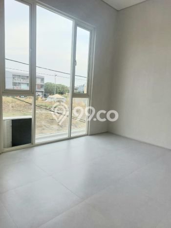 Rumah Luas Asri 3 KT Siap Pakai di Graha Surabaya Rumah Luas Asri 3 KT Siap Pakai di Graha Surabaya