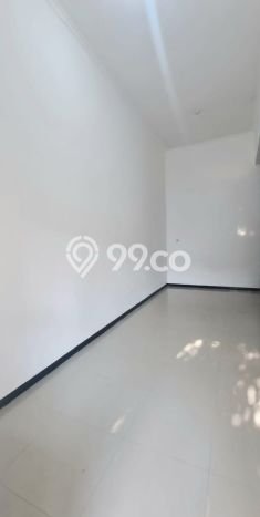 Kesempatan Langka Memiliki Rumah LT 110m2m² / LB 100m2m² di Kawasan Komersial Medokan Ayu, Surabaya Kesempatan Langka Memiliki Rumah LT 110m2m² / LB 100m2m² di Kawasan Komersial Medokan Ayu, Surabaya