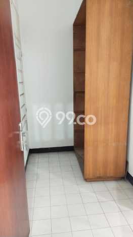 Disewakan Hunian Konsep Minimalis di Wonocolo Surabaya dengan 3 Kamar Disewakan Hunian Konsep Minimalis di Wonocolo Surabaya dengan 3 Kamar