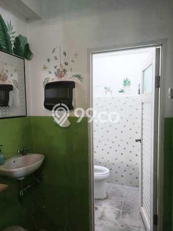Ruko di Surabaya Kota, Luas 100m2m², Akses Utama, Ready Operasi Ruko di Surabaya Kota, Luas 100m2m², Akses Utama, Ready Operasi