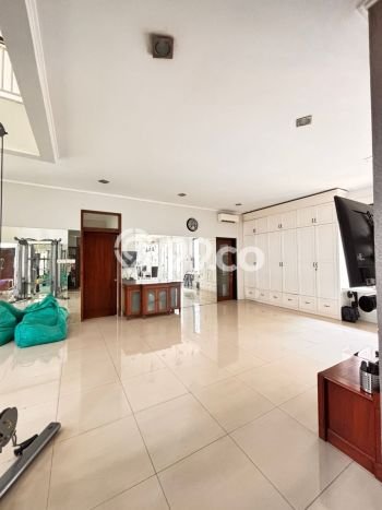 Dijual Rumah Luas Megah Dengan View Eksklusif di Bintaro, Tangerang Selatan Dijual Rumah Luas Megah Dengan View Eksklusif di Bintaro, Tangerang Selatan