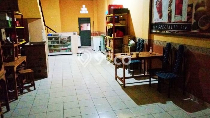 Unit Ruko Dijual di Tangerang LT 67m2 & LB 202m2 Unit Ruko Dijual di Tangerang LT 67m2 & LB 202m2