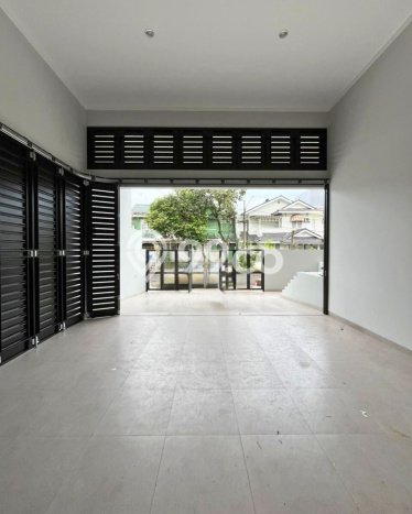 Rumah Mewah LB 390m2 Siap Pakai Desain Elegan di Sektor 9-Bintaro, Tangerang Selatan Rumah Mewah LB 390m2 Siap Pakai Desain Elegan di Sektor 9-Bintaro, Tangerang Selatan