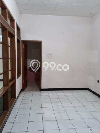 Rumah di Taman Kopo Indah, Dekat Sekolah, 2 KT Rumah di Taman Kopo Indah, Dekat Sekolah, 2 KT