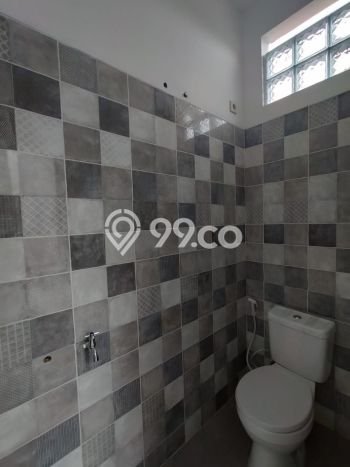 Dijual Hunian Rumah Terawat 3 KT di Taman Kopo Indah, Bandung Dijual Hunian Rumah Terawat 3 KT di Taman Kopo Indah, Bandung