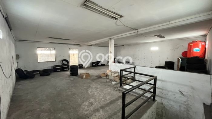 Unit Ruko Dijual di Kebon Jeruk Jakarta Barat 223m2 Unit Ruko Dijual di Kebon Jeruk Jakarta Barat 223m2