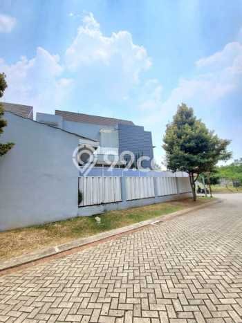 Dijual Rumah Premium dengan Fasilitas Sekitar Komplit di Tangerang, Tangerang Dijual Rumah Premium dengan Fasilitas Sekitar Komplit di Tangerang, Tangerang