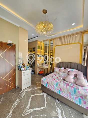 Jual Rumah Mewah Megah Dengan View Cantik di Harapan Indah, Bekasi Jual Rumah Mewah Megah Dengan View Cantik di Harapan Indah, Bekasi