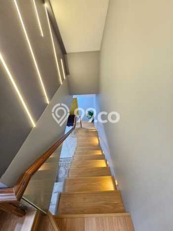 Jual Rumah Mewah Megah Dengan View Cantik di Harapan Indah, Bekasi Jual Rumah Mewah Megah Dengan View Cantik di Harapan Indah, Bekasi