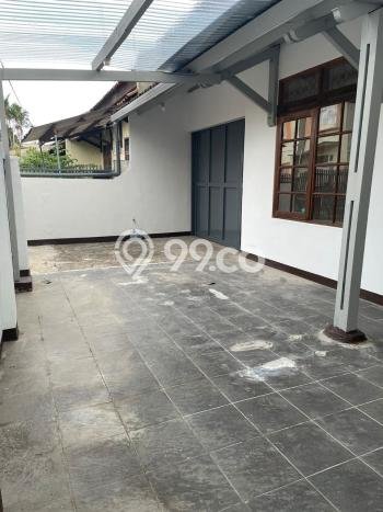 Disewakan Rumah Murah di Taman Kopo Indah Bandung dengan 4 KT Disewakan Rumah Murah di Taman Kopo Indah Bandung dengan 4 KT