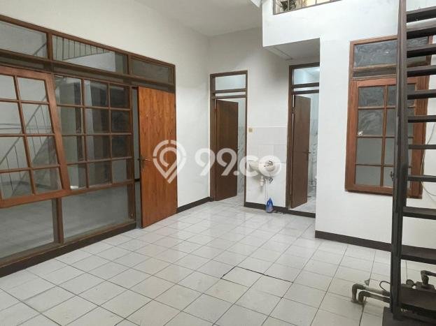 Disewakan Rumah Murah di Taman Kopo Indah Bandung dengan 4 KT Disewakan Rumah Murah di Taman Kopo Indah Bandung dengan 4 KT