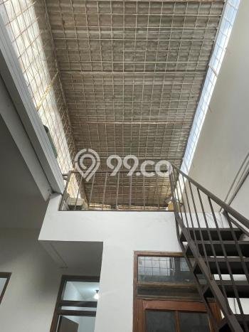 Disewakan Rumah Murah di Taman Kopo Indah Bandung dengan 4 KT Disewakan Rumah Murah di Taman Kopo Indah Bandung dengan 4 KT