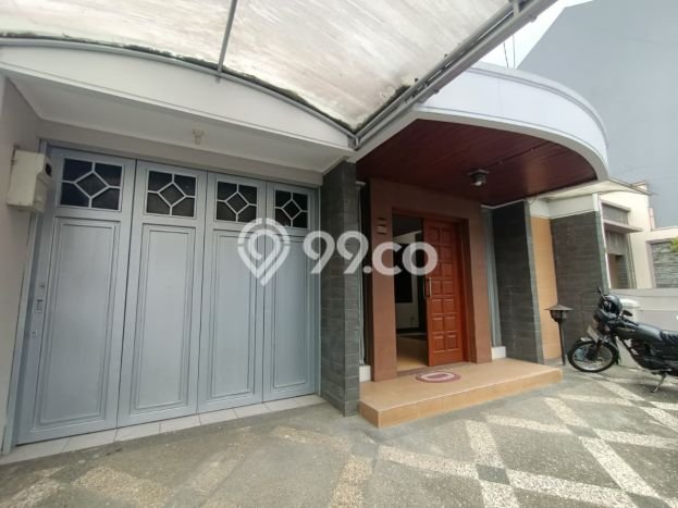 For Sale! Premium House LT 236m2 Desain Modern di Pasteur For Sale! Premium House LT 236m2 Desain Modern di Pasteur