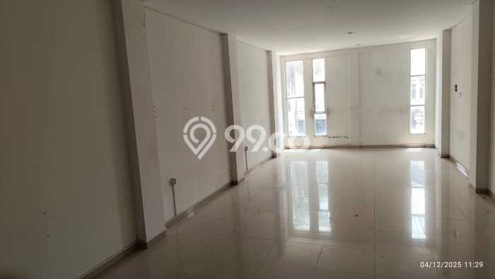 Ruko Bagus Dijual LB 270m2 Lokasi Strategis Jakarta Utara Area Cocok untuk Bisnis Ruko Bagus Dijual LB 270m2 Lokasi Strategis Jakarta Utara Area Cocok untuk Bisnis