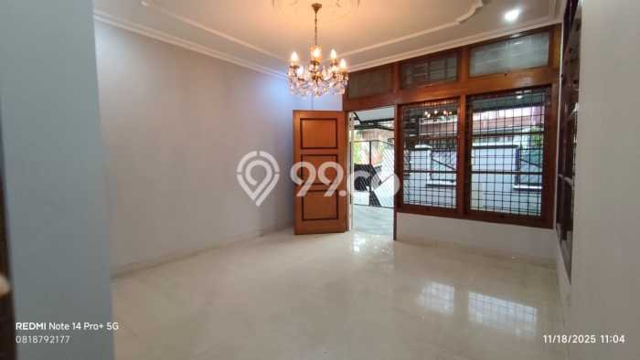 Ready to Use! Premium House LT 240m2 Desain Modern di Cipinang Ready to Use! Premium House LT 240m2 Desain Modern di Cipinang