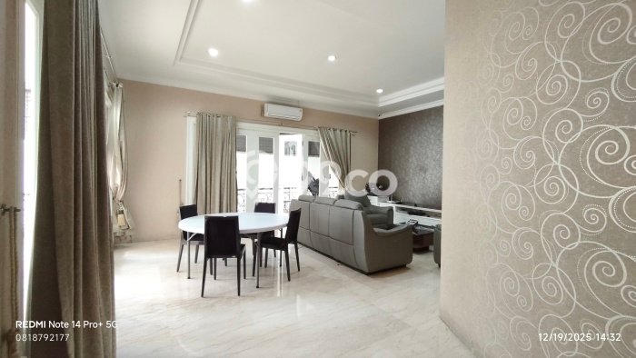 For Sale Rumah Mewah Exclusive di Kelapa Gading, Jakarta Utara For Sale Rumah Mewah Exclusive di Kelapa Gading, Jakarta Utara