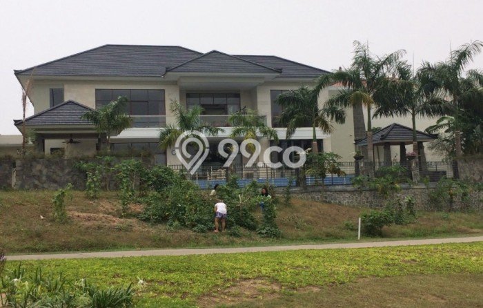 Ready to Use! Luxury House LT 1200m2 Desain Modern di Batam Centre Ready to Use! Luxury House LT 1200m2 Desain Modern di Batam Centre